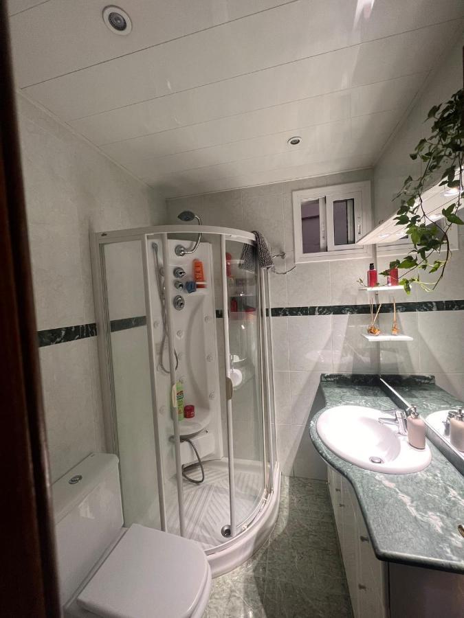 Room Familiar Sants 巴塞罗那 外观 照片