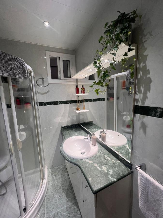 Room Familiar Sants 巴塞罗那 外观 照片